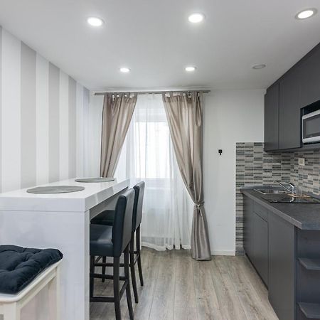Small, Sweet & Cosy Apartments Rijeka Ngoại thất bức ảnh