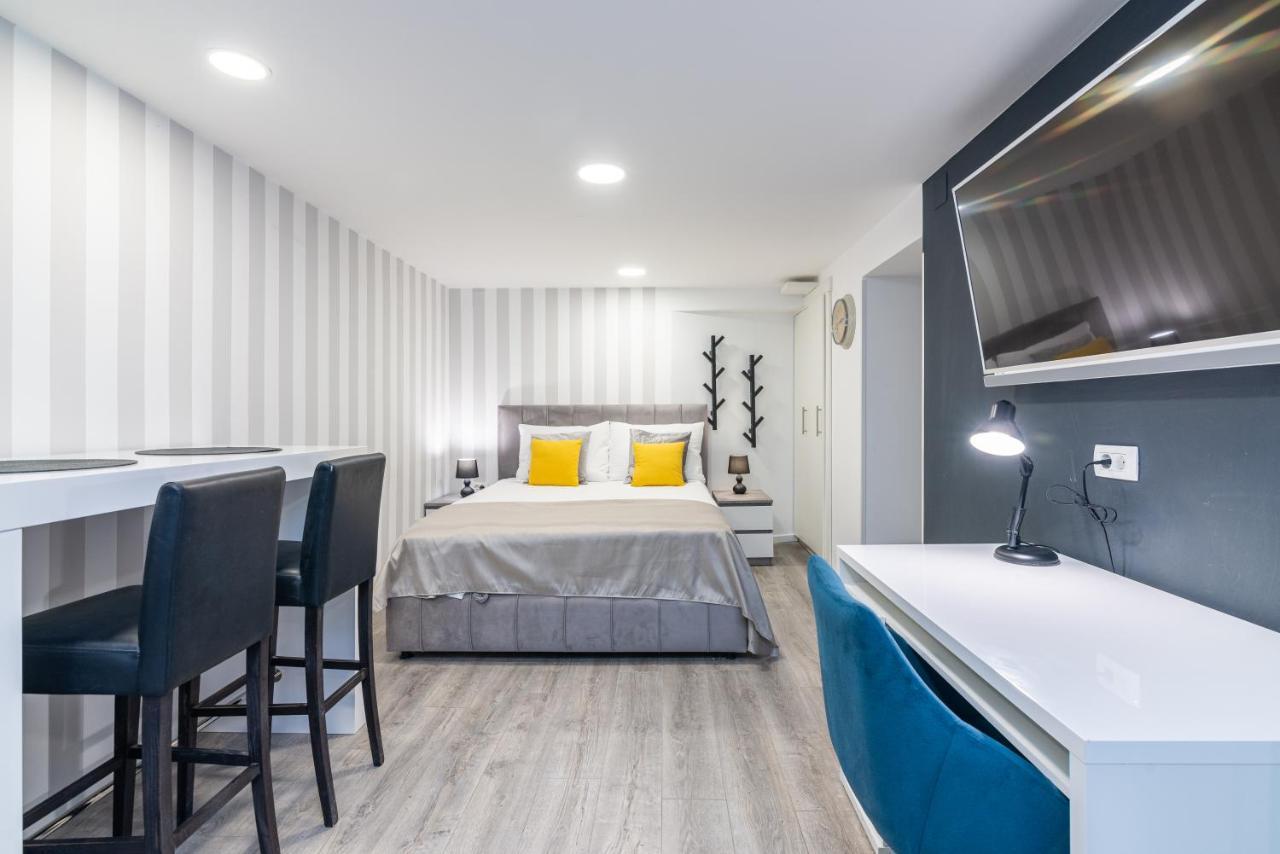 Small, Sweet & Cosy Apartments Rijeka Ngoại thất bức ảnh