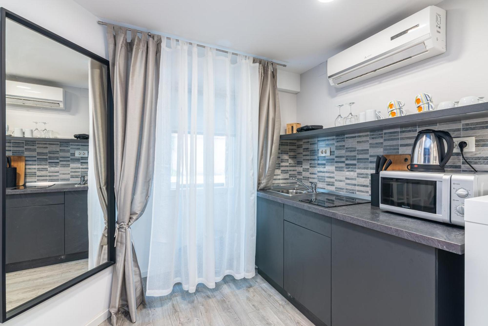 Small, Sweet & Cosy Apartments Rijeka Ngoại thất bức ảnh