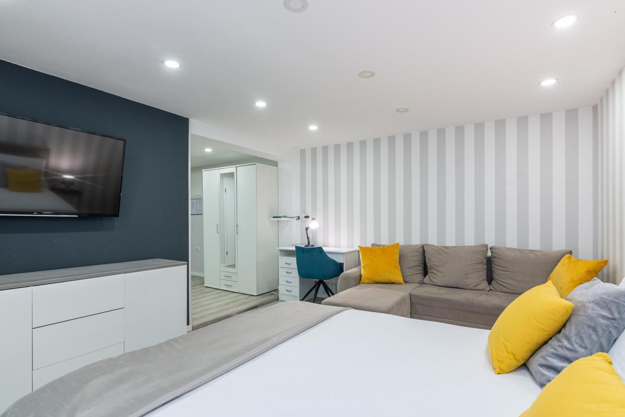Small, Sweet & Cosy Apartments Rijeka Ngoại thất bức ảnh