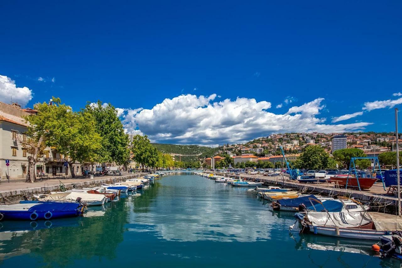 Small, Sweet & Cosy Apartments Rijeka Ngoại thất bức ảnh